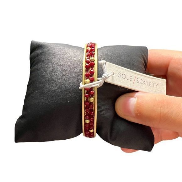 🌿4/$35🌿 NWT SOLE SOCIETY Gold Red Beaded Boho Bangle - Picture 8 of 8
